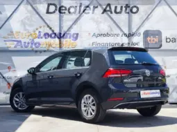 
										VOLKSWAGEN GOLF full									