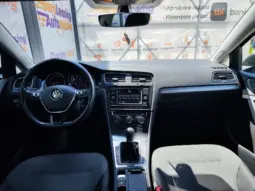 
										VOLKSWAGEN GOLF full									