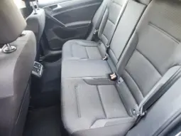 
										VOLKSWAGEN GOLF full									