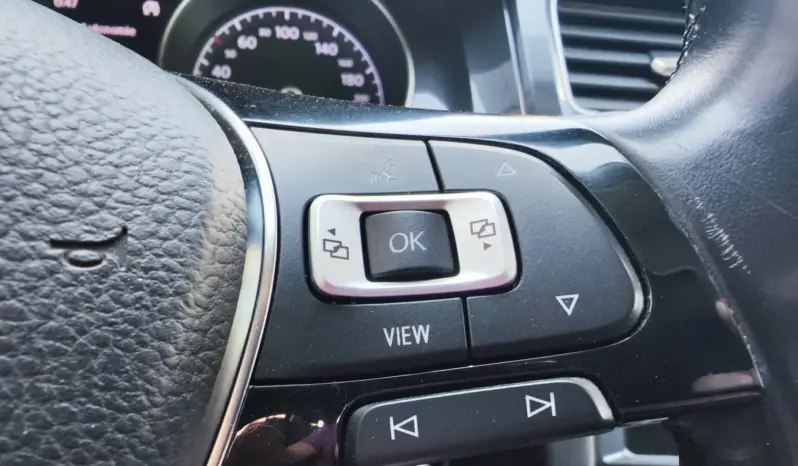 
								VOLKSWAGEN GOLF full									