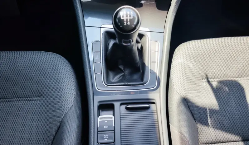 
								VOLKSWAGEN GOLF full									