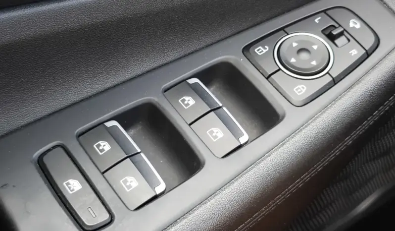 
								HYUNDAI SANTA FE full									