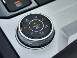 
										VOLKSWAGEN TOUAREG full									