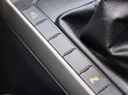 
										VOLKSWAGEN POLO full									