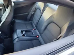 
										MERCEDES BENZ E full									