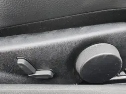 
										MERCEDES BENZ E full									