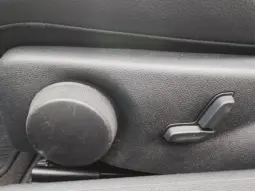 
										MERCEDES BENZ E full									