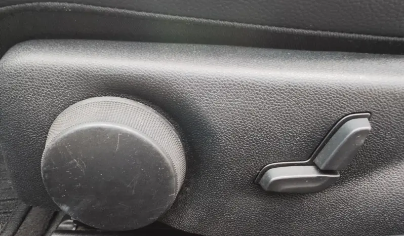 
								MERCEDES BENZ E full									