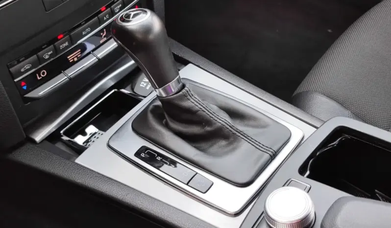 
								MERCEDES BENZ E full									