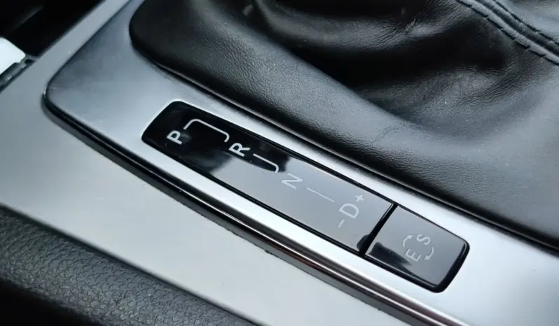 
								MERCEDES BENZ E full									