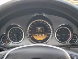 
										MERCEDES BENZ E full									