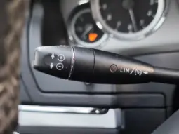 
										MERCEDES BENZ E full									