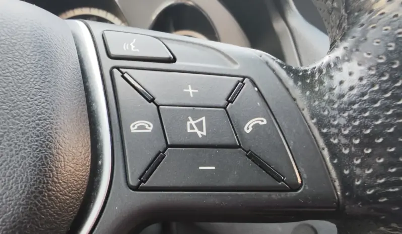 
								MERCEDES BENZ E full									