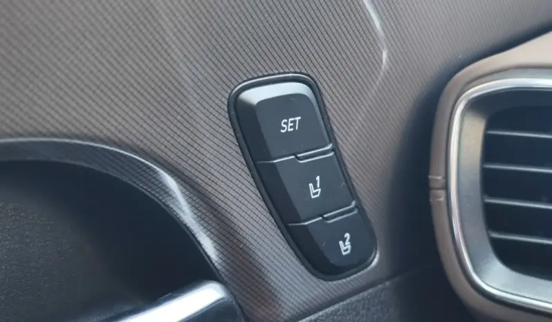 
								HYUNDAI SANTA FE full									