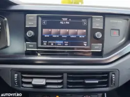 
										VOLKSWAGEN POLO full									