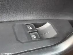 
										VOLKSWAGEN POLO full									