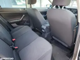 
										VOLKSWAGEN POLO full									