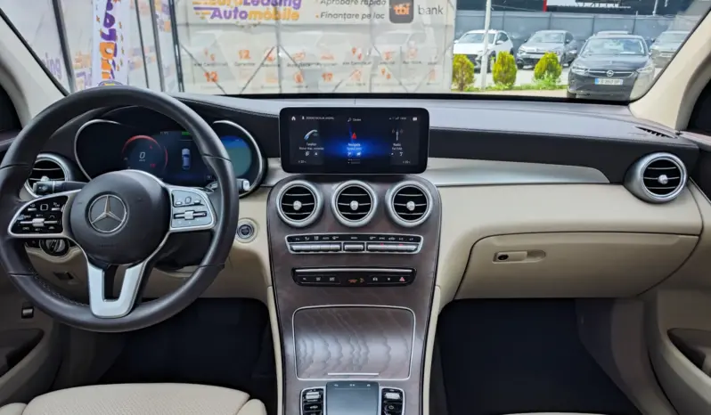 
								MERCEDES BENZ GLC COUPE full									