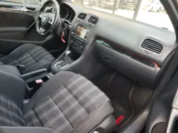 
										VOLKSWAGEN GOLF full									