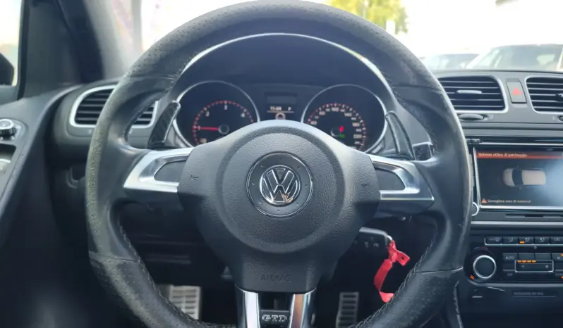 
								VOLKSWAGEN GOLF full									