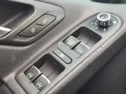 
										VOLKSWAGEN GOLF full									