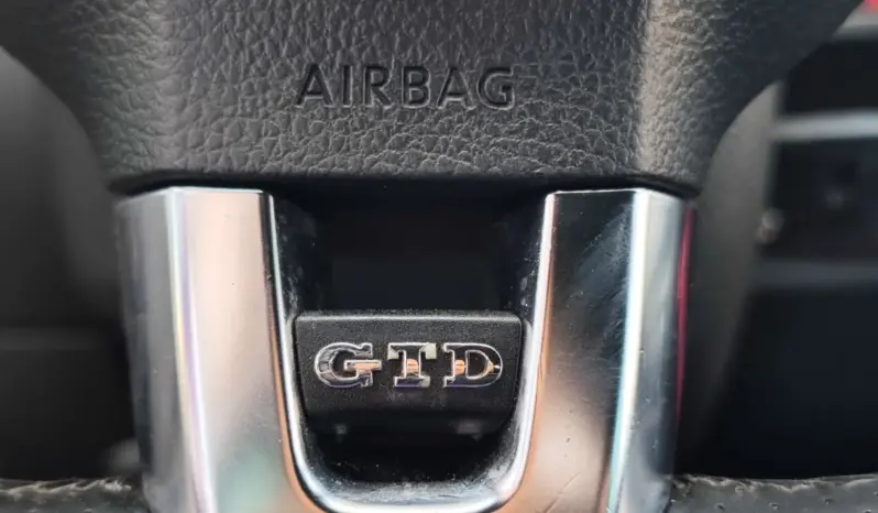 
								VOLKSWAGEN GOLF full									