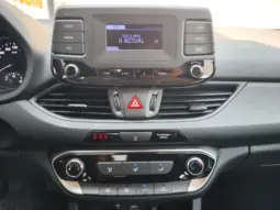 
										HYUNDAI I30 full									