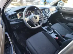 
										VOLKSWAGEN POLO full									