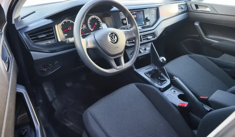 
								VOLKSWAGEN POLO full									