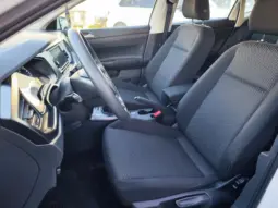 
										VOLKSWAGEN POLO full									