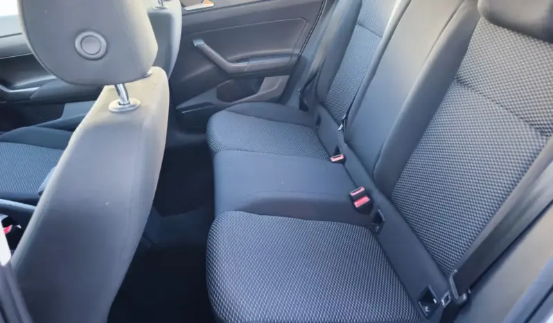 
								VOLKSWAGEN POLO full									