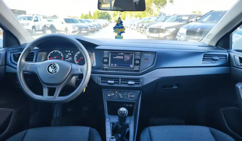 
								VOLKSWAGEN POLO full									