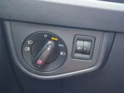 
										VOLKSWAGEN POLO full									