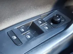 
										VOLKSWAGEN POLO full									