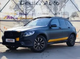 
										MERCEDES BENZ GLC full									