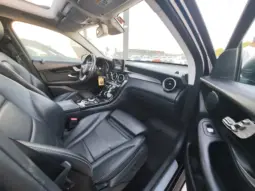 
										MERCEDES BENZ GLC full									