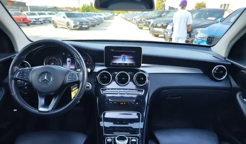 
								MERCEDES BENZ GLC full									