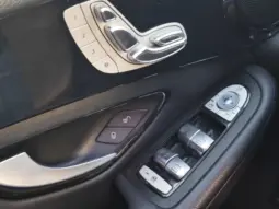 
										MERCEDES BENZ GLC full									