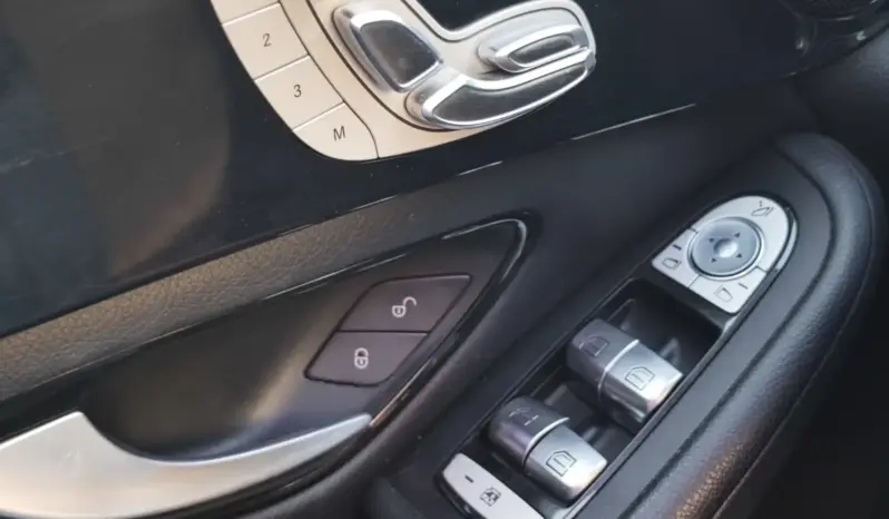 
								MERCEDES BENZ GLC full									