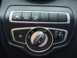 
										MERCEDES BENZ GLC full									