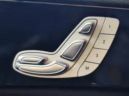 
										MERCEDES BENZ GLC full									