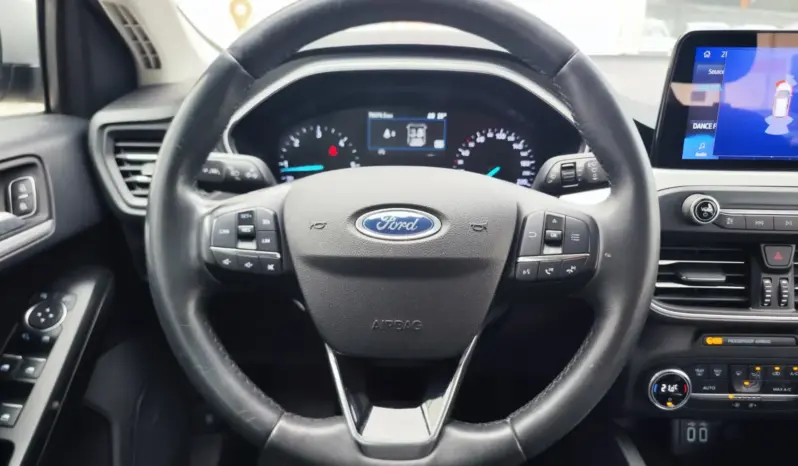 
								FORD FOCUS full									