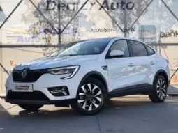 
										RENAULT ARKANA full									