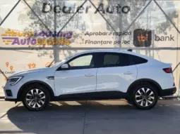 
										RENAULT ARKANA full									
