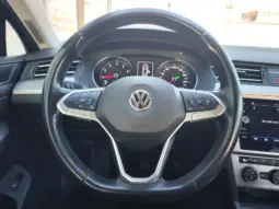 
										VOLKSWAGEN PASSAT full									