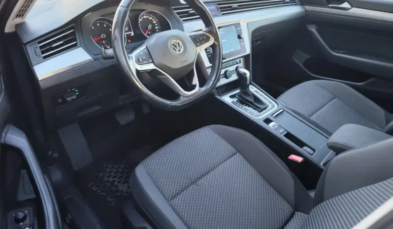 
								VOLKSWAGEN PASSAT full									