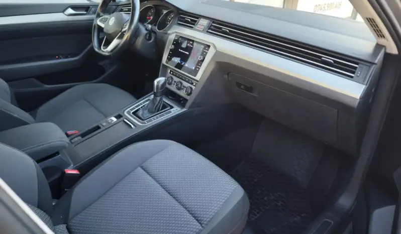 
								VOLKSWAGEN PASSAT full									