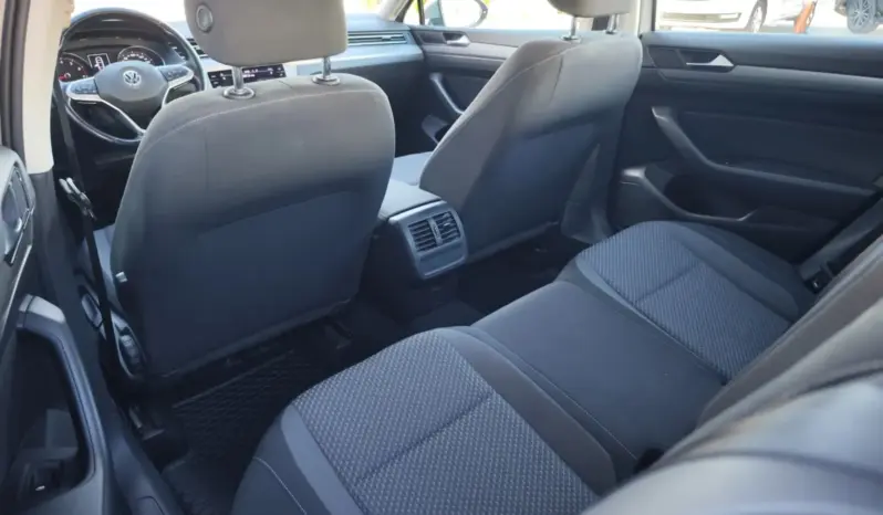 
								VOLKSWAGEN PASSAT full									