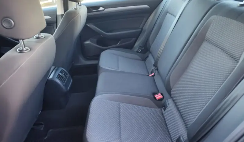 
								VOLKSWAGEN PASSAT full									