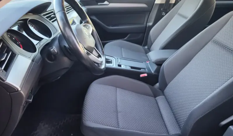 
								VOLKSWAGEN PASSAT full									